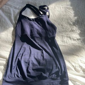 Blue Athleta crunch and punch top, size small